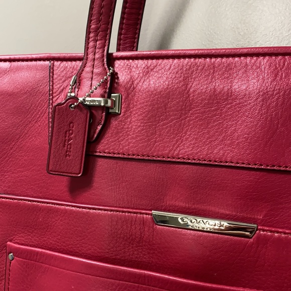 Coach side zip expandable Tote - Picture 2 of 14